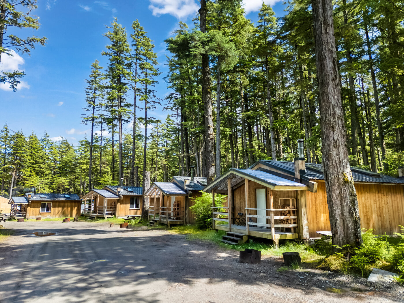 Hiellen Village Longhouses Introduces Travelers to Haida Gwaii’s Untouched Island Experience