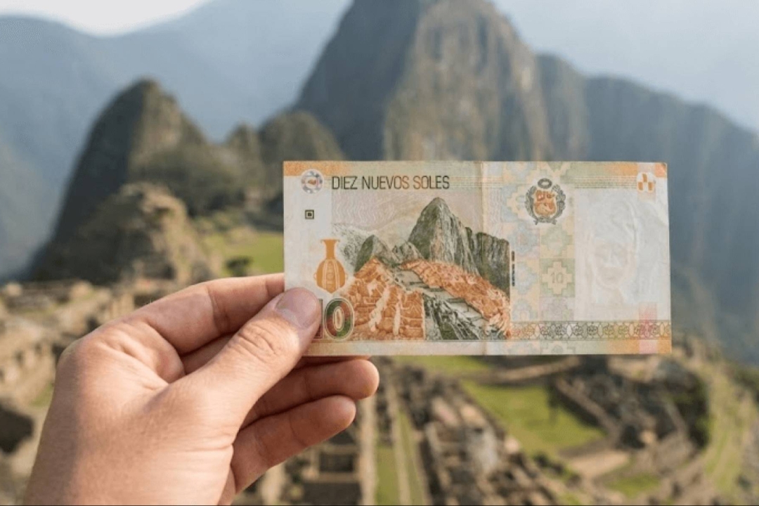 The Hidden Meaning Behind the World’s Money Designs