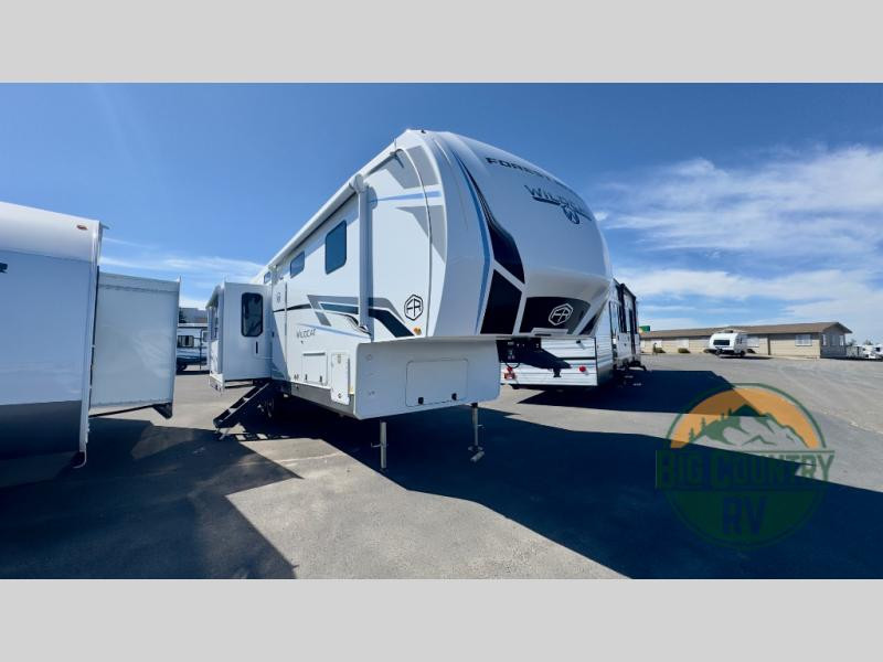 Big Country RV Expands Fifth Wheel Selection in Central Oregon
